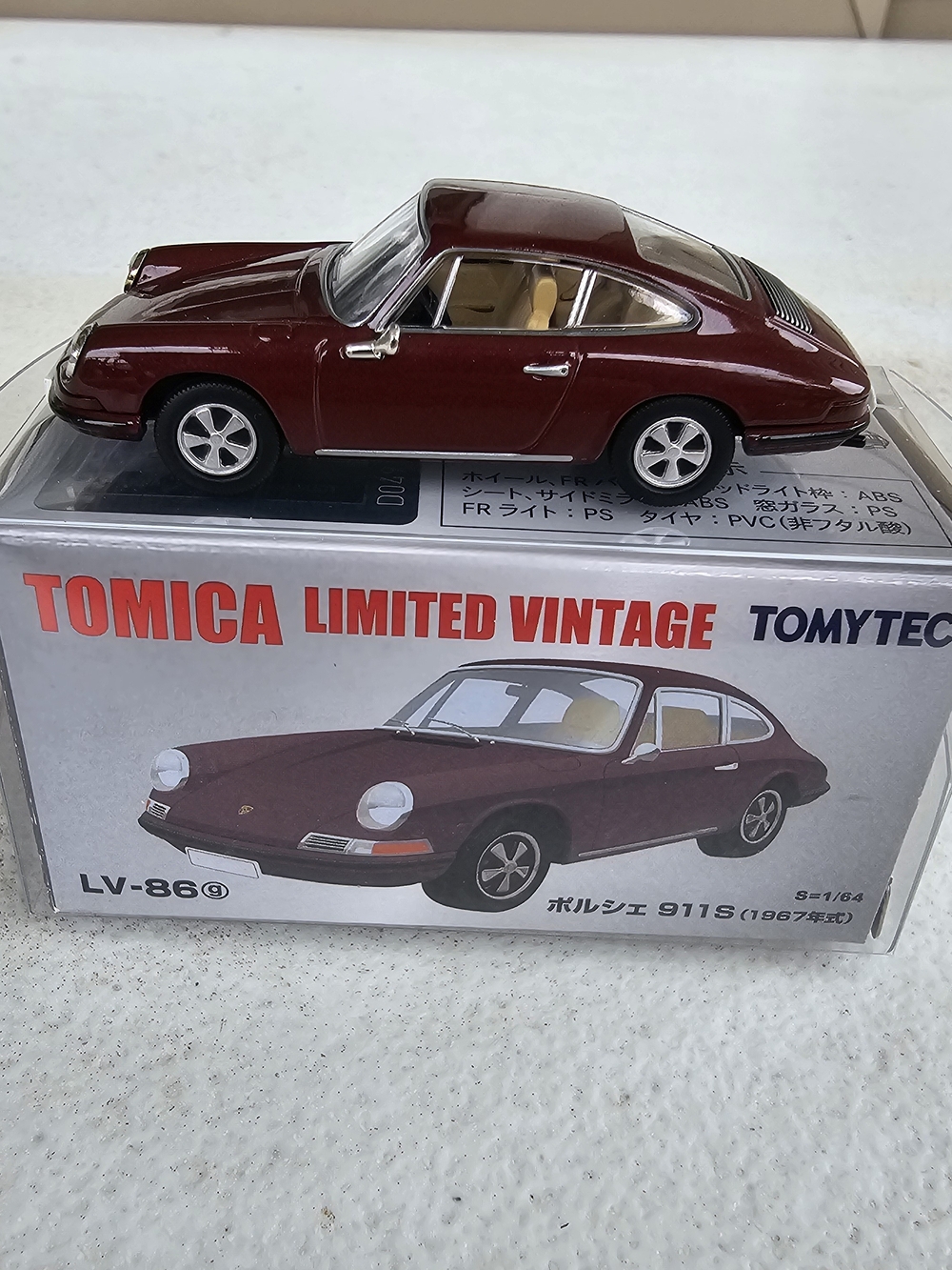 Tomica Limited Vintage LV-86g Porsche 911S 1967 Maroon 1/64 Tomytec